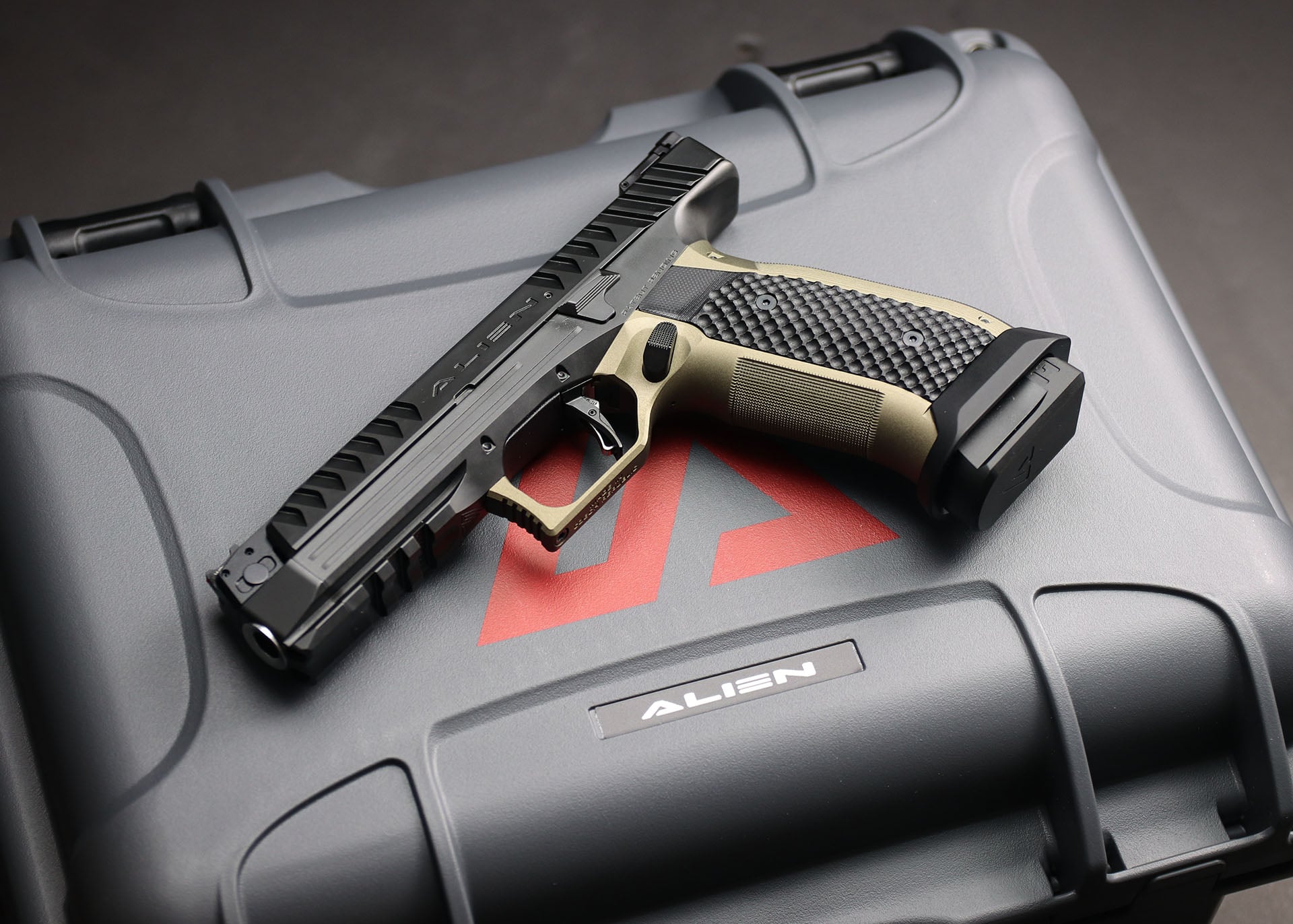 Laugo Alien competition pistol